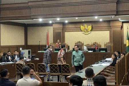 Saksi Akui Tagihan PNBP Turun Rp 28 M Usai Beri Rp 1 M ke Eks Ketua Ombudsman