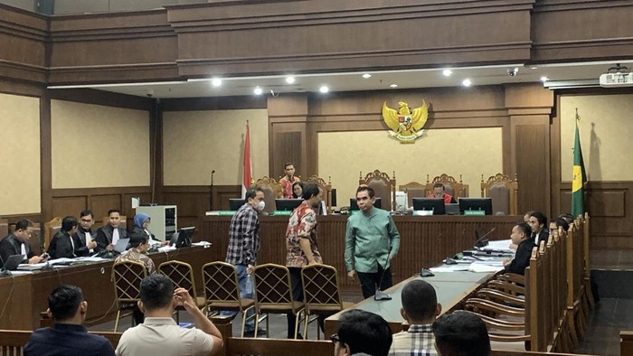 Saksi Akui Tagihan PNBP Turun Rp 28 M Usai Beri Rp 1 M ke Eks Ketua Ombudsman